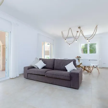 Holiday home Dones D'aigua 11