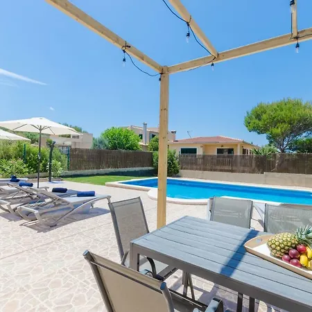 Holiday home Dones D'aigua 11 *